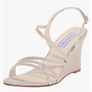 Touch Ups Women's Strappy Wedge Sandal Heeled - Size 8